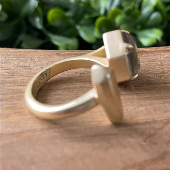 Kendra Scott Abalone Shell Ring size 6 - Picture 7 of 7